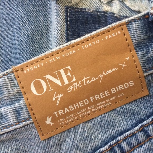 One Teaspoon Distressed Jeans - Picture 6 of 6